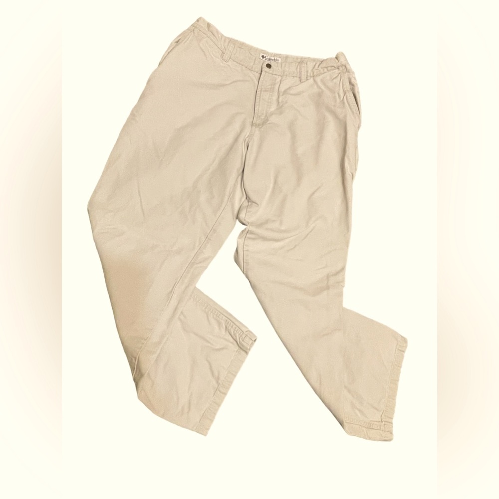 Men’s Columbia Cream Cargo Canvas Pants Size 36W30L Excellent Used Condition